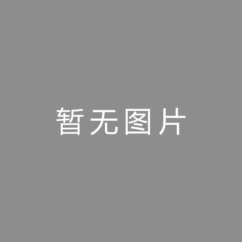 🏆拍摄 (Filming, Shooting)大马丁：两张黄牌我真的不理解 为什么我去要个球就发黄牌？